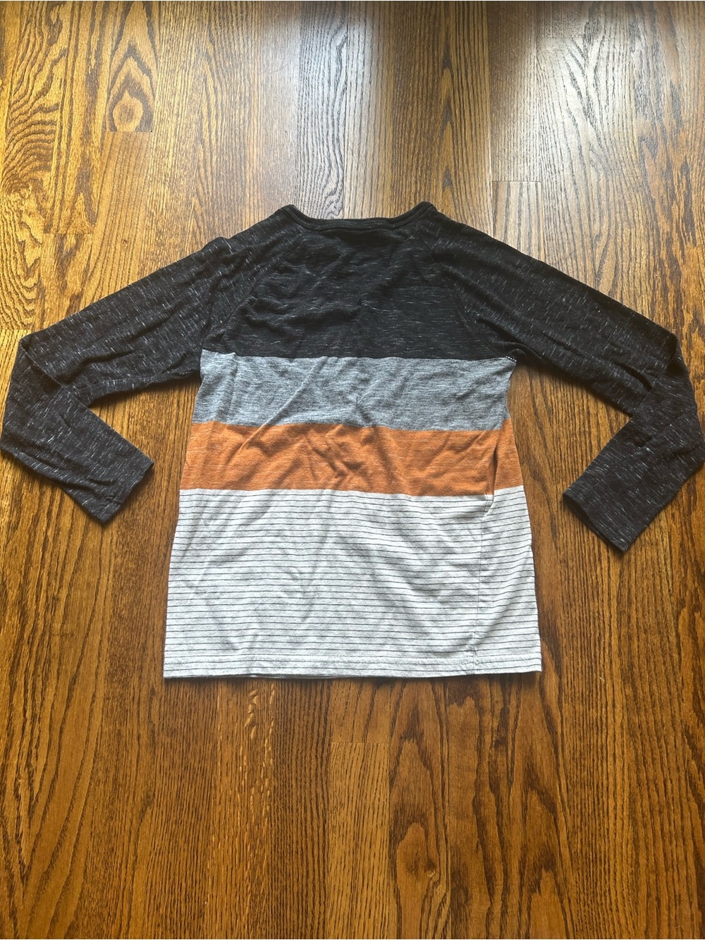 Arizona Jean Company Black & Gray Heathered Long Sleeve Top